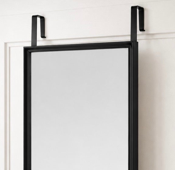 MirrorLine™️ – Premium Ganzkörperspiegel mit Türhalterung